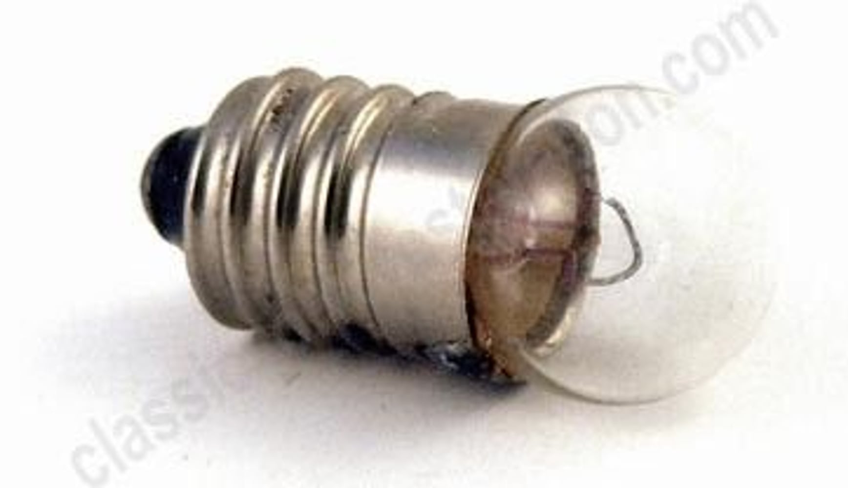 Hehkulamppu 12V 3W E10/11 Volvo 1800:een — bild 1 av 2
