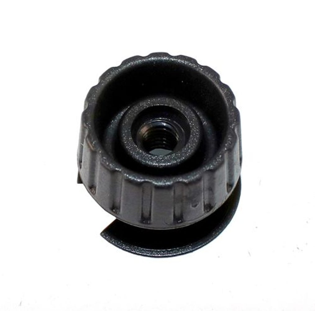 Musta mutteri Volvo 240, 260, 262, 740, 760, 940, 960, S90 -malleihin